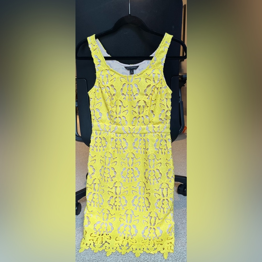 Banana Republic Light Yellow Eyelet Lace Dress with Lining